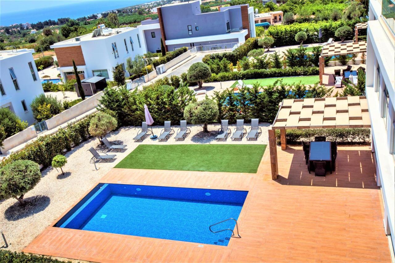 Coral Elite Residences コーラル・ベイ エクステリア 写真