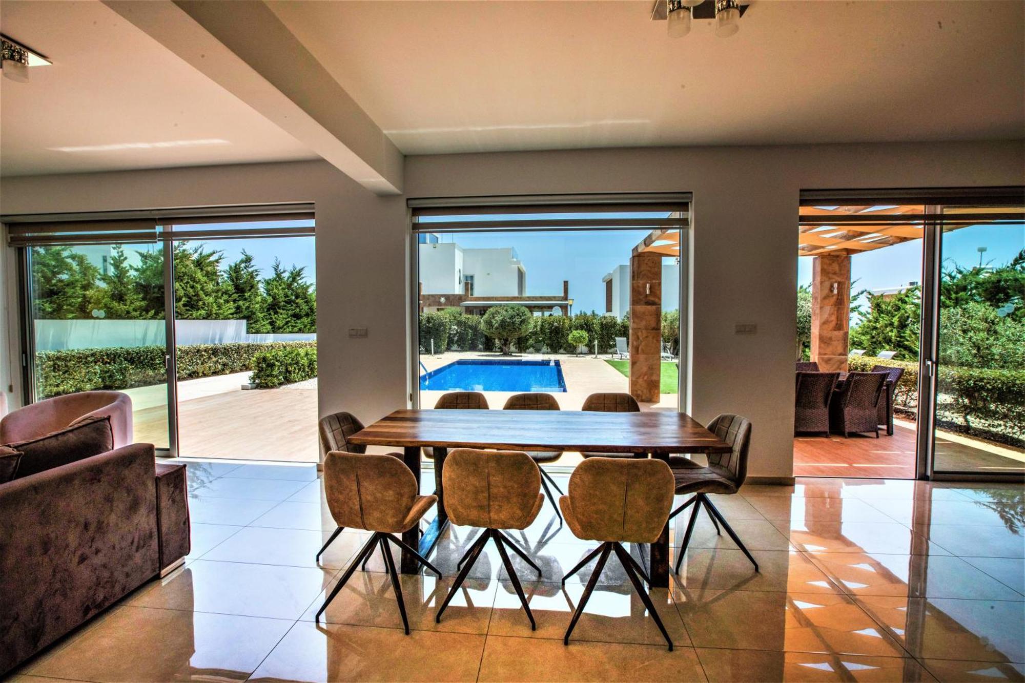 Coral Elite Residences コーラル・ベイ エクステリア 写真
