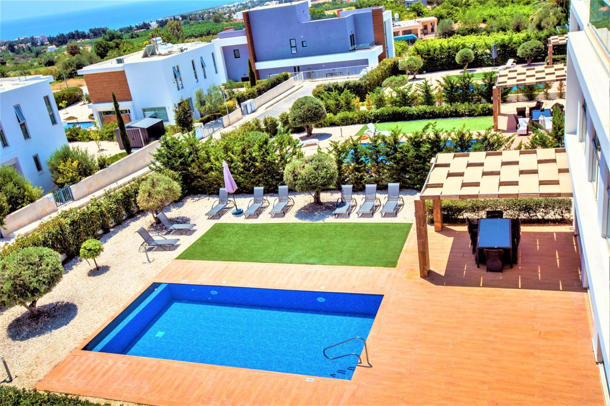 Coral Elite Residences コーラル・ベイ エクステリア 写真