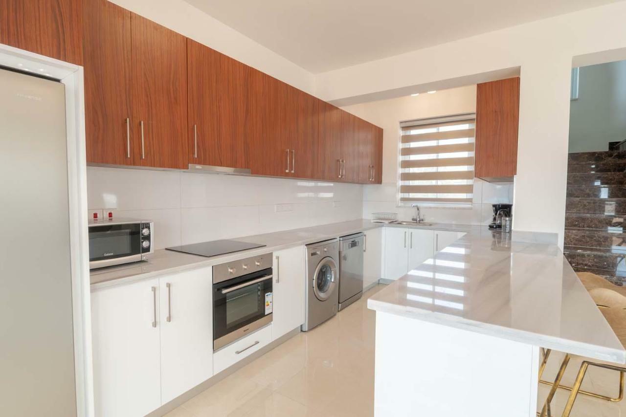 Coral Elite Residences コーラル・ベイ エクステリア 写真